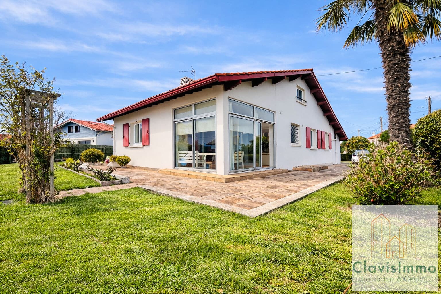 ANGLET  Maison avec terrain de 1027m². Fort potentiel