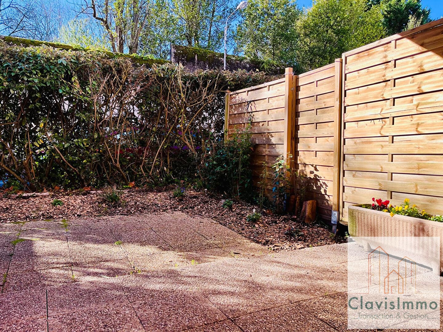 BAYONNE Appartement RDC T1 29.08 m², terrasse et jardin , parking